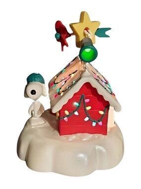 2003 World-Famous hallmark Peanuts Snoopy Red Doghouse Lights Peanuts